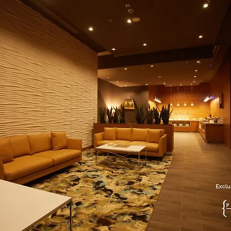 Secrets Sunny & (adults Only) 酒店